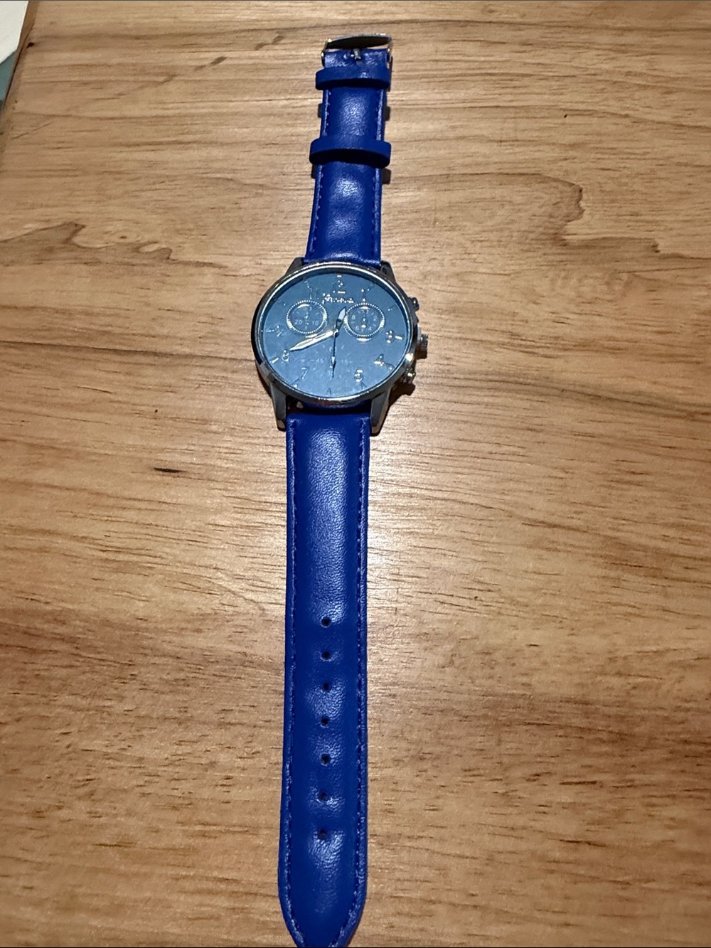 Blue Leather Strap on this large face watch - needs battery